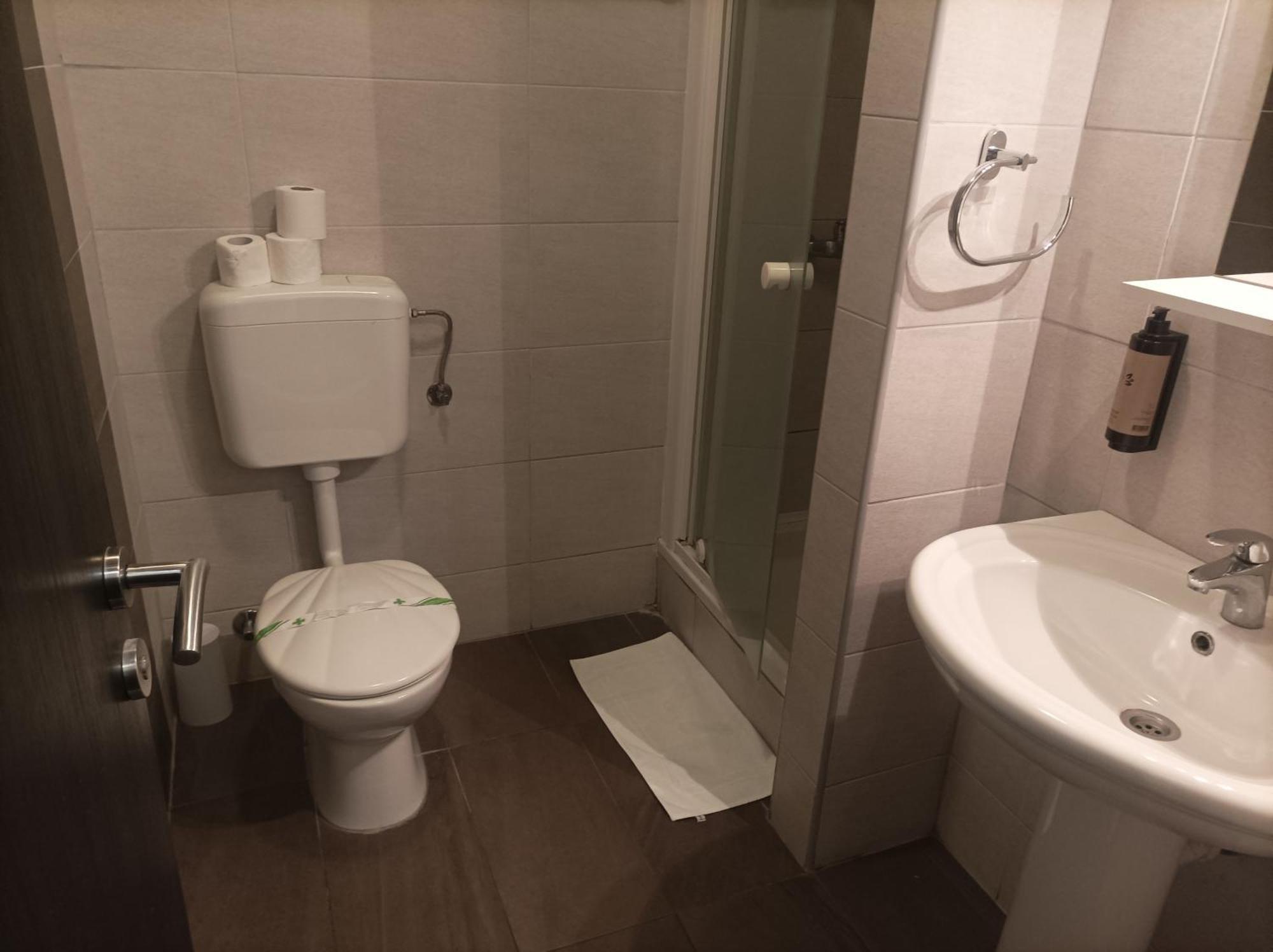 Motel Storia 3*